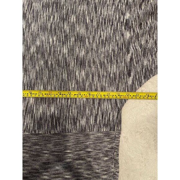 Chico's Women's Pullover Dolman Sleeve Sweater Round Neck Size 2 Gray Metallic - Picture 7 of 7